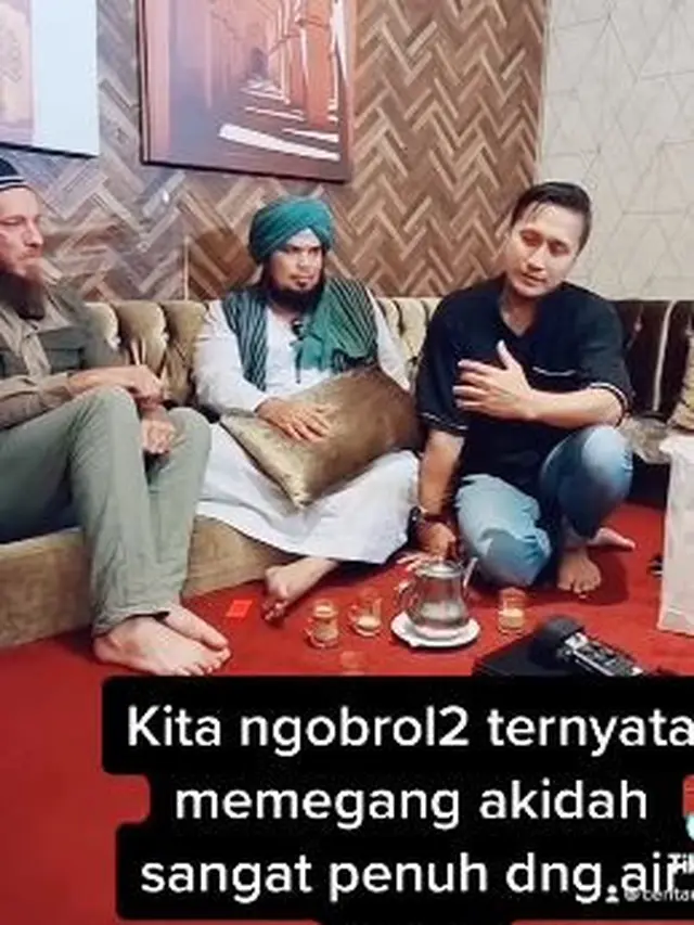 Arie Untung dan persahabatannya dengan Willi Ott (Instagram/willi.ott.148)