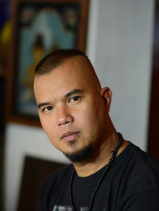 FOTO Potret Gaya  Rambut  Ahmad Dhani Mulai Panjang Hingga 