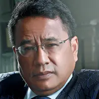 Lewat media sosial (medsos), Hotman Paris Hutapea beri dukungan kepada sopir ojek online yang ditabrak oleh seorang model cantik. (Foto: Bintang.com)