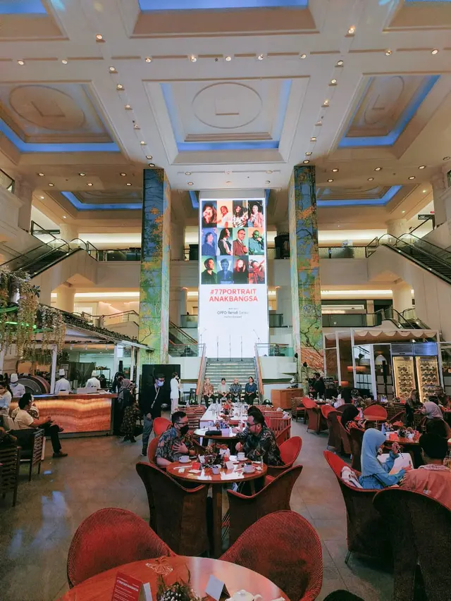 Lukman Sardi menghadiri konferensi pers Pameran 77 Portrait Anak Bangsa bersama Oppo di Jakarta, Agustus 2022. (Foto: Dok. Oppo Indonesia)