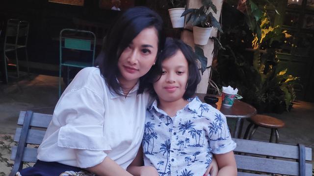 Ocean Marchiano Hendra dan Sang Ibunda