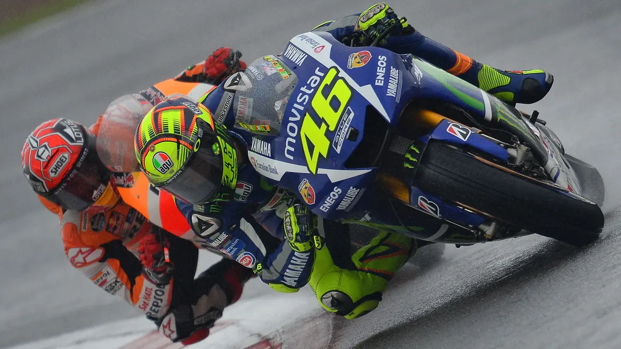 Foto: Kilas Balik, 5 Persaingan Terpanas Rossi dan Marquez di Ajang MotoGP