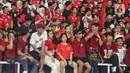 Puluhan ribu pendukung skuad Garuda mengawal Timnas Indonesia menghadapi Bahrain pada laga kedelapan kualifikasi Piala Dunia 2026 putaran 3 zona Asia. (Liputan6.com/Angga Yuniar)