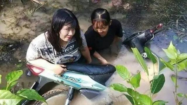 6 Momen Persahabatan Dua Orang Ini Gokil, Absurd Bersama-sama