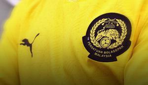 Ilustrasi Asosiasi Sepak Bola Malaysia (FAM), Timnas Malaysia. (Bola.com/ X FA Malaysia)