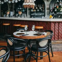 Mengangkat sajian kuliner lintas budaya kerasi dua chef ternama di Santanera.