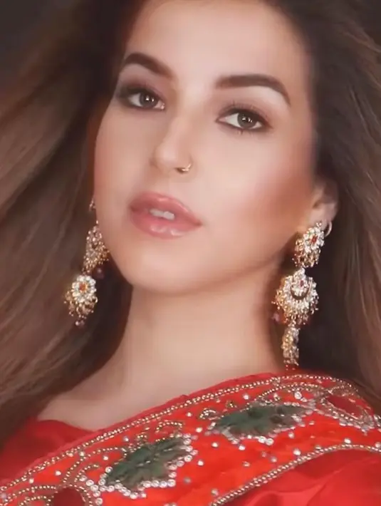 Video Tasya Farasya meniru gaya makeup katrina Kaif sontak viral di TikTok. Hingga berita ini ditulis, video tersebut sudah ditonton lebih dari 1,1 juta kali. (Instagram/tasyafarasya).