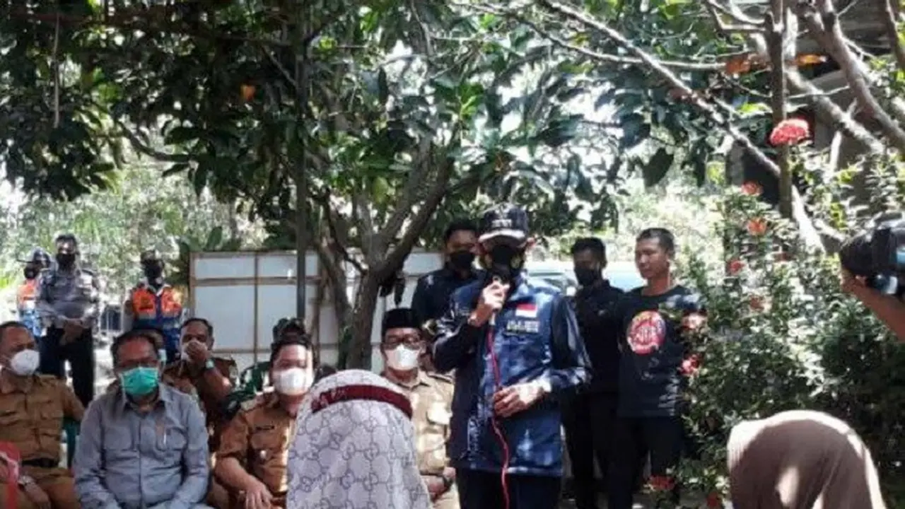 Petani Tebu Bentrok