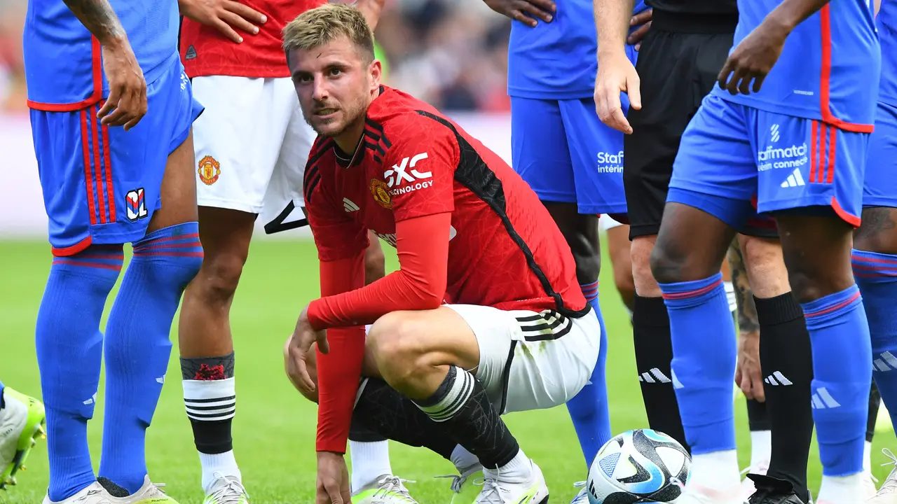 Foto: Aksi Mason Mount saat MU Mengalahkan Lyon di Tur Pramusim