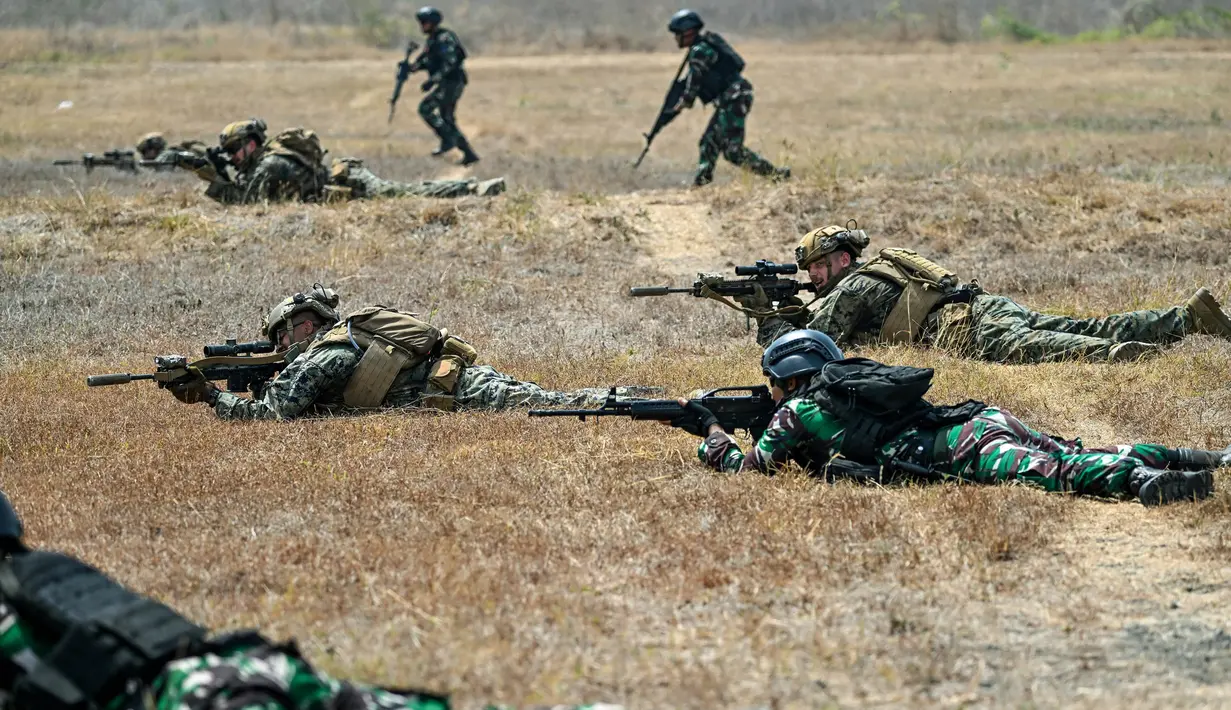 Ribuan personel militer dari Indonesia, Amerika Serikat, dan delapan negara lainnya memulai latihan selama dua minggu kedepan. (JUNI KRISWANTO/AFP)