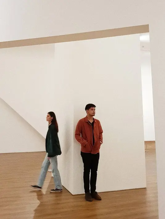 Pemain film Catatan Akhir Sekolah itu juga tak merasakan kesulitan menyiapkan menu untuk suaminya. Beruntung sang suami bukanlah orang yang rewel soal makan. (instagram/aquilafirrina)