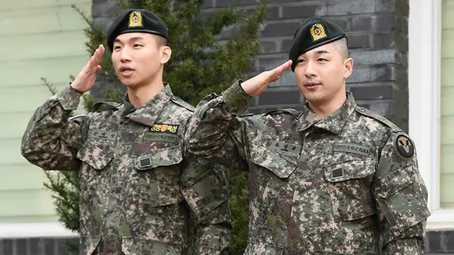7 Potret Terbaru Taeyang dan Daesung Big Bang Usai Wamil, Disambut Haru Bahagia
