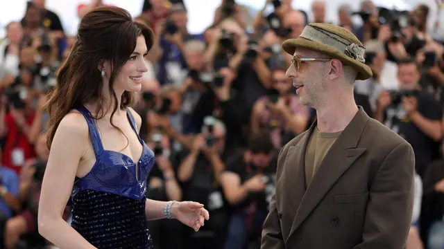 Anne Hathaway