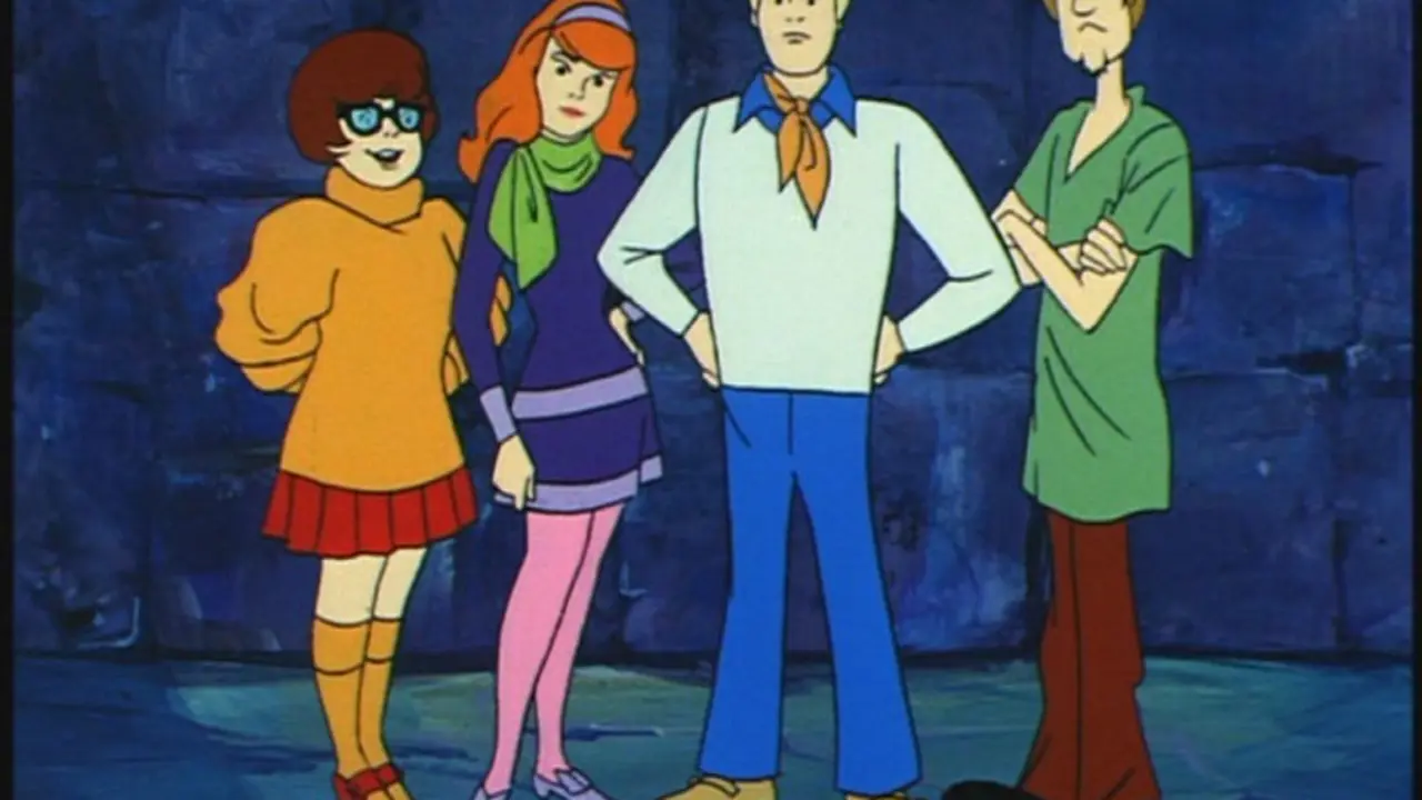Begini Gaya Berpakaian Geng Scooby Doo dalam 9 Dekade Fashion