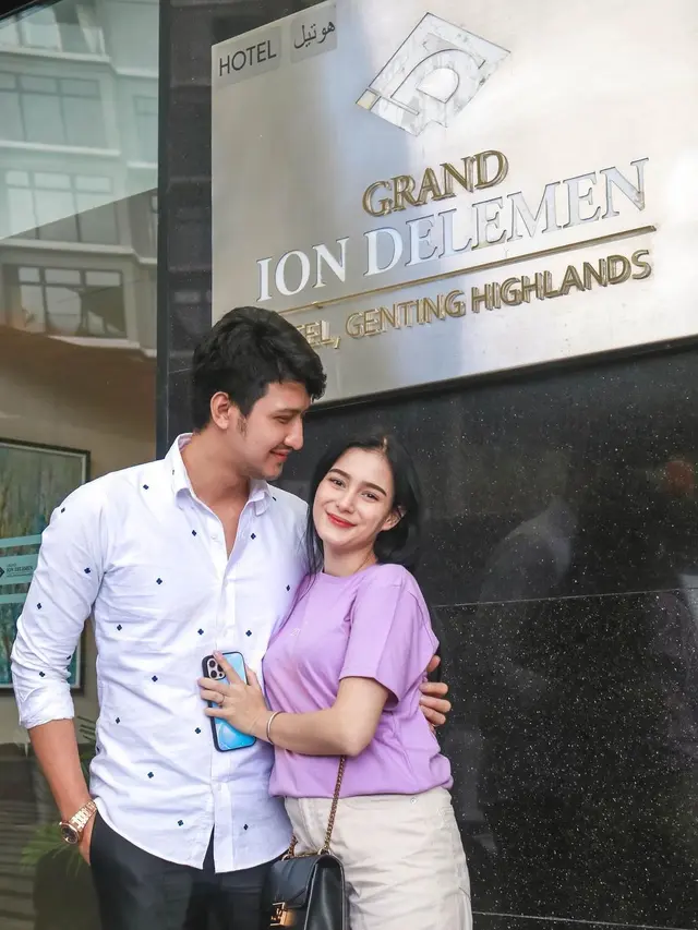 Yasmie Ow makin cantik saat hamil