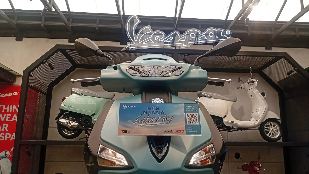 Tampak depan Piaggio Liberty S 2025