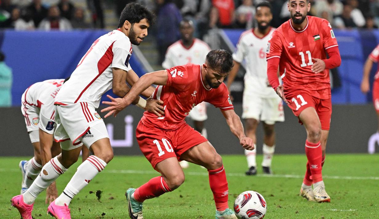 Laga kedua timnas ini berakhir imbang 1-1. (HECTOR RETAMAL/AFP)