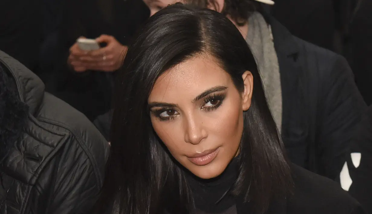 Kim Kardashian dan Kanye West dikabarkan tengah cekcok menghadapi segala permasalahan dalam rumah tangga. (AFP/Bintang.com)