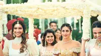 Gambaran Kisah Nyata Wanita Modern, Veere Di Wedding Raih Keuntungan Fantastis
