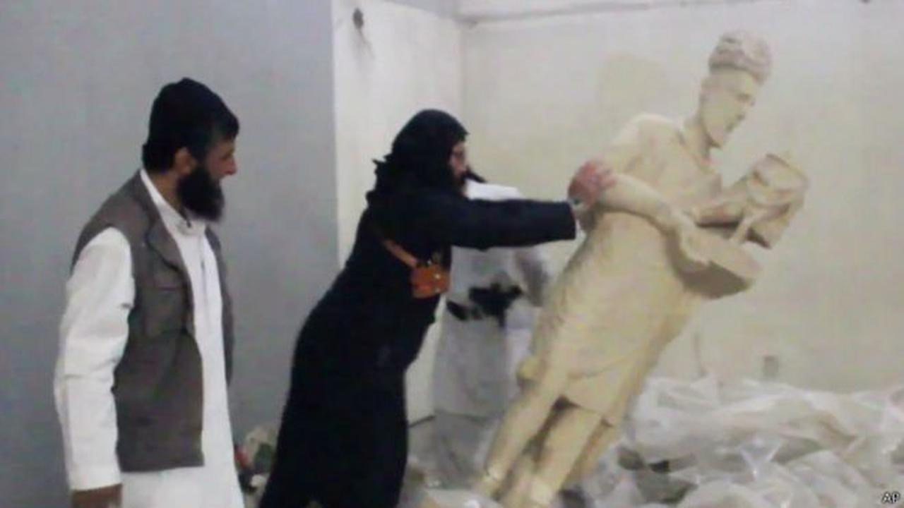 ISIS Hancurkan Patung Zaman Kerajaan Assiria