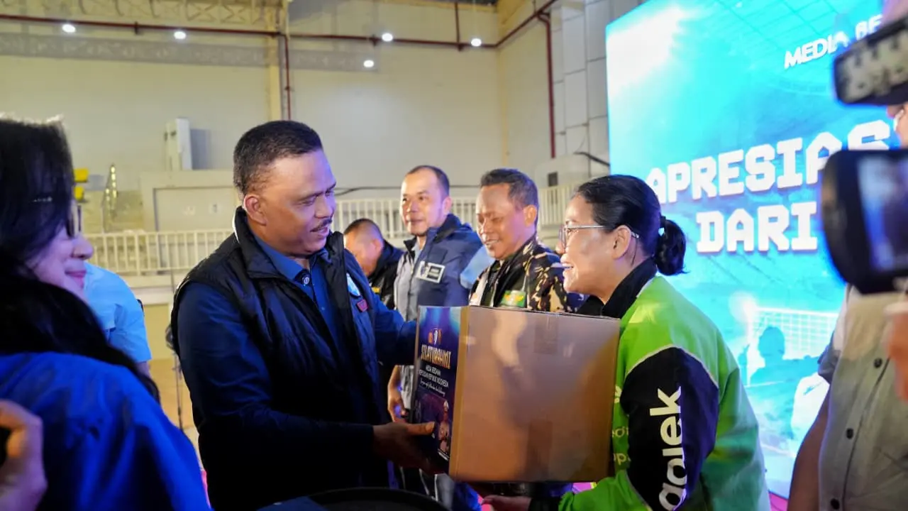 Kakorlantas Polri silaturahmi bersama media, Komunitas Barisan Ansor Serbaguna (Banser), komunitas ojek online, serta Komunitas Senkom Mitra Polri.