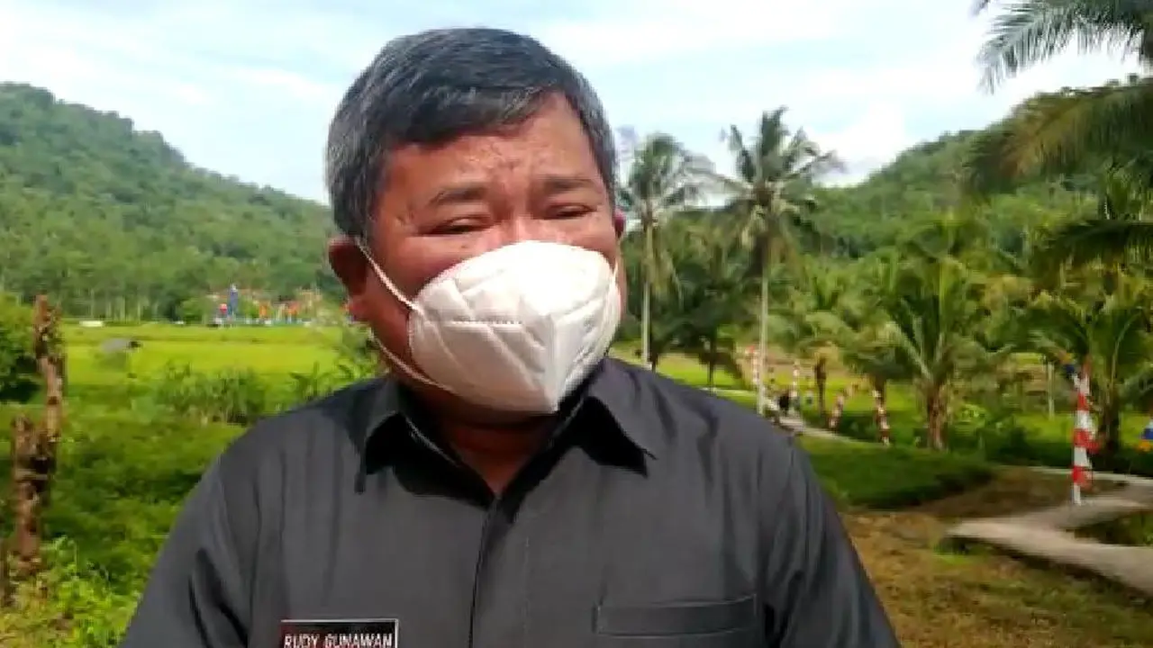 Bupati Garut Rudy Gunawan menyatakan Garut menduduki posisi pertama jumlah kematian terbanyak akibat Covid-19 di Jawa Barat.