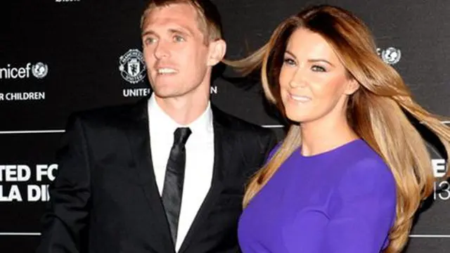Ini Dia 10 WAGs Terseksi Manchester United
