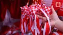 Pasar Mester Jatinegara tampak dipenuhi aneka pernak-pernik bernuansa merah putih. (Liputan6.com/Herman Zakharia)