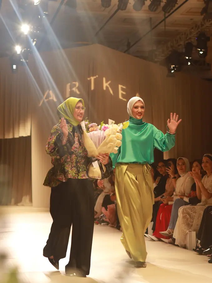 Tini Sardadi dan Atya Sardadi