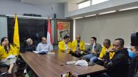 Tim Kuasa Hukum Mahasiswa UI, M Hasya Atallah Syaputra (HAS) menggelar konferensi pers di Sekretariat ILUNI UI. Hasya tewas ditabrak purnawirawan Polri, tapi malah dijadikan tersangka. (Liputan6.com/Winda Nelfira)