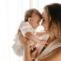 Ilustrasi Ibu dan Anak/Credit: unsplash.com/Jonathan