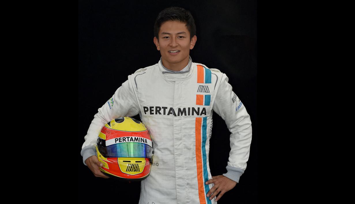 Grand Prix Australia 2016 meninggalkan cerita tersendiri bagi penggemar balap Formula 1 Indonesia. Pasalnya, ada pebalap pertama tanah air yang melakukan debutnya di ajang balap jet darat tersebut, yaitu Rio Haryanto. (AFP/Paul Crock)