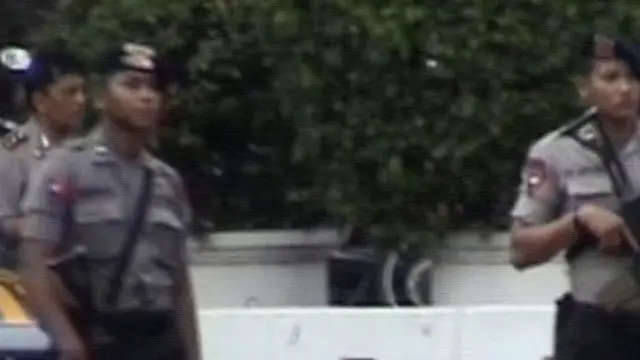 [VIDEO] Benda Diduga Bom Ditemukan di Dekat Kedubes AS