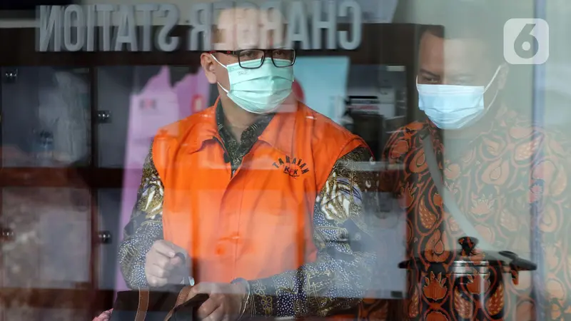 Suap Izin Benih Lobster, Mantan Menteri KP Edhy Prabowo Dihukum Lima Tahun Penjara