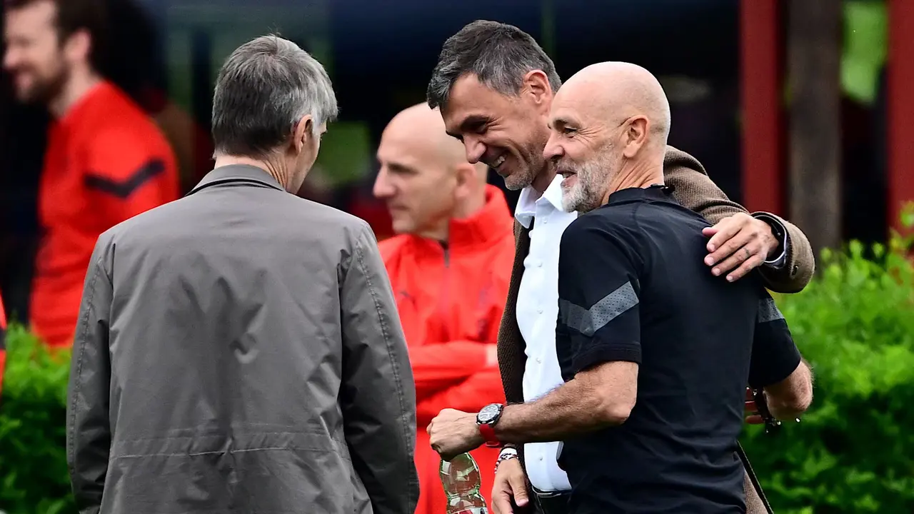 Foto: Deretan Momen Paolo Maldini Bersama AC Milan sebelum Didepak oleh Sang Pemilik Rossoneri