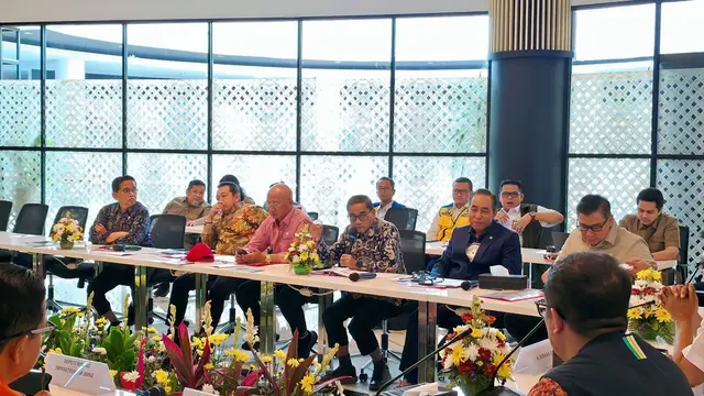 Tinjau Pelabuhan Merak, DPR Minta ASDP Perbaiki Layanan Arus Mudik Lebaran