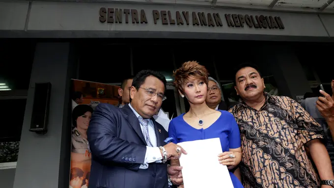 [Bintang] Inul Daratista