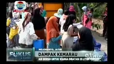 Kesulitan air bersih yang dirasakan warga 6 desa, Kabupaten Mojokerto, disebabkan karena musim kemarau yang berkepanjangan