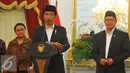 Presiden Jokowi saat memberikan keterangan pers kenaikan Kuota Haji yang diberikan oleh Pemerintahan Arab Saudi untuk Indonesia di Istana Merdeka, Rabu (11/1). Indonesia di tahun 2017 mendapatkan kenaikan Kuota Haji. (Liputan6.com/Angga Yuniar)