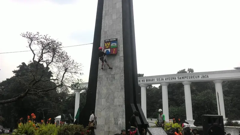 Ngumbah Tugu Kujang