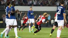 Manchester United menelan kekalahan 0-1 dari Feyenoord Rotterdam pada matchday pertama Grup A Liga Europa, di Feijenoord Stadion, Rotterdam, Jumat (16/9/2016) dini hari WIB. (AFP/ANP/Emmanuel Dunand/Netherlands OUT)