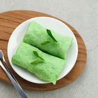 Ilustrasi kue dadar gulung./Copyright&nbsp;shutterstock.com/g/Tyas+Indayanti