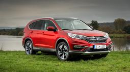 Honda CR-V generasi keempat ini memiliki harga baru Rp380-Rp450 jutaan pada 2014. Saat ini harganya sudah terdepresiasi hingga hampir setengahnya. CR-V tahun 2014 kini dibanderol mulai dari Rp180 juta sampai Rp200 juta kecil. Sementara untuk tahun 2016 dijual mulai dari Rp220 juta hingga Rp260 juta. Semua harga tergantung kondisi dan penjualnya. (Source: csaka.cz)