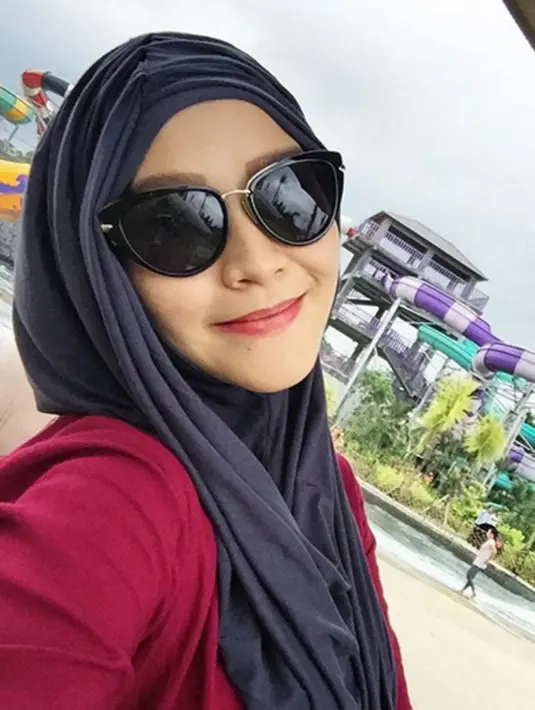 Zaskia merintis karier didunia hiburan tanah air mengikuti ajang pemilihan model pada salah satu majalah yang bernama ‘Kawanku’ pada tahun 2001.  (via instagram@zaskiadyamecca/Bintang.com)