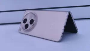 HP Layar Lipat Oppo Find N3. (Liputan6.com/Labib Fairuz)