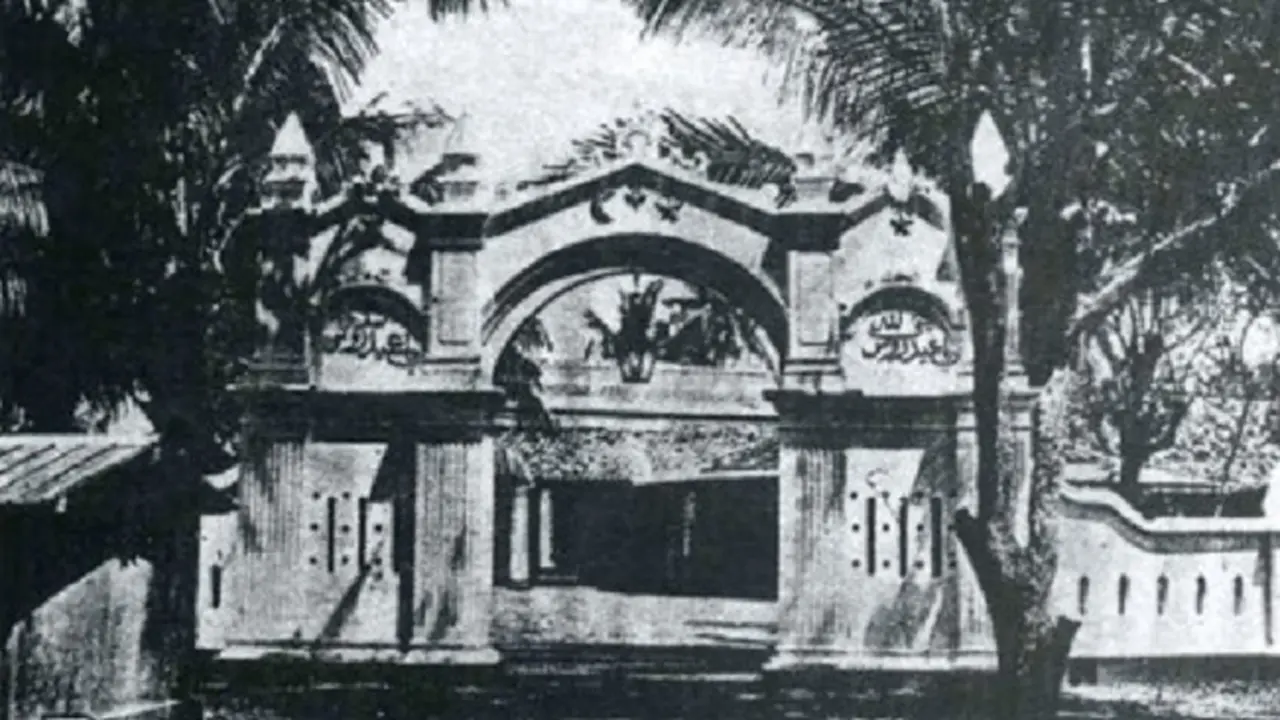 Masjid Luar Batang