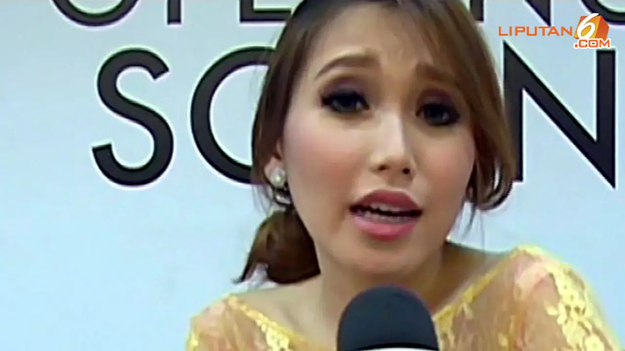 ayu-ting-ting-2-131107b.jpg