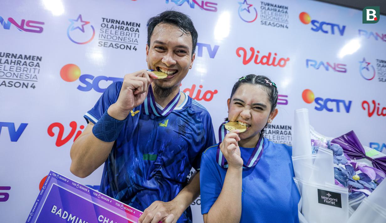 <p>Mohammad Ahsan mengaku sempat merasa tegang di awal pertandingan yang membuat mereka kalah pada gim pertama. Hal itu dialami oleh pebulu tangkis berjuluk 'The Daddies' saat berpasangan dengan Hendra Setiawan tersebut karena sudah lama tidak bertanding setelah gantung raket pada Januari lalu. (Bola.com/Bagaskara Lazuardi)</p>