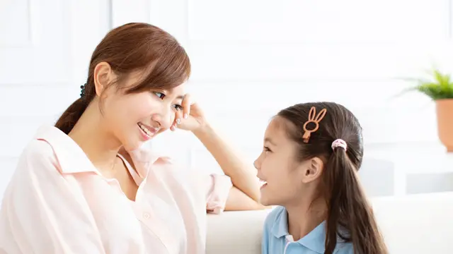 Mengajarkan Anak Mengelola THR Sejak Dini, Harus Mulai dari Mana Ya?