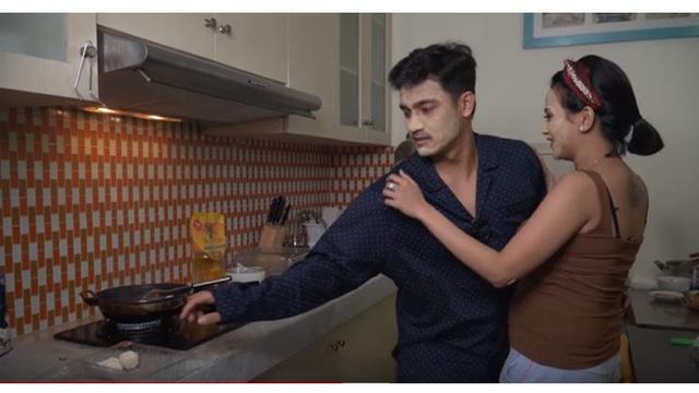 7 Potret Isi Rumah Vanessa Angel, Elegan Serba Putih